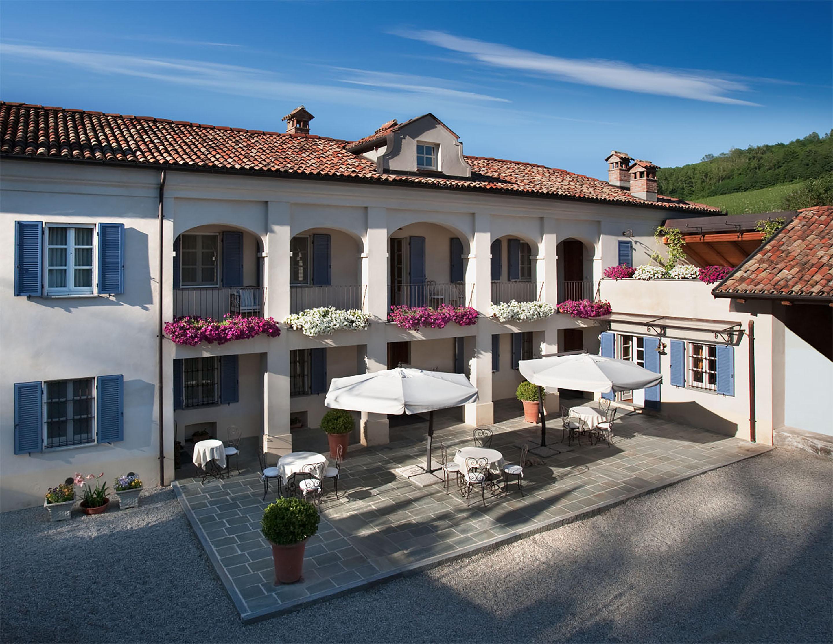 Marcarini Agriturismo Neviglie Ngoại thất bức ảnh