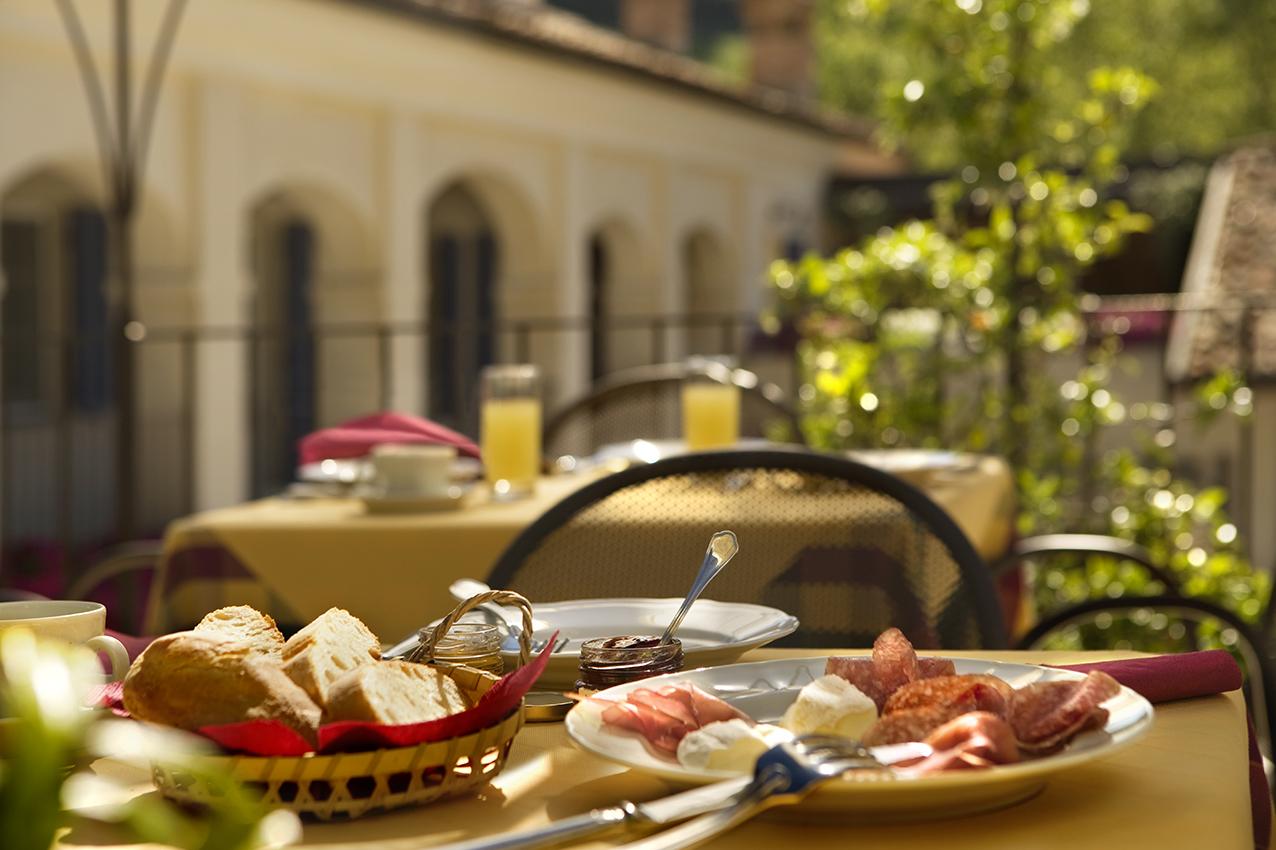 Marcarini Agriturismo Neviglie Ngoại thất bức ảnh