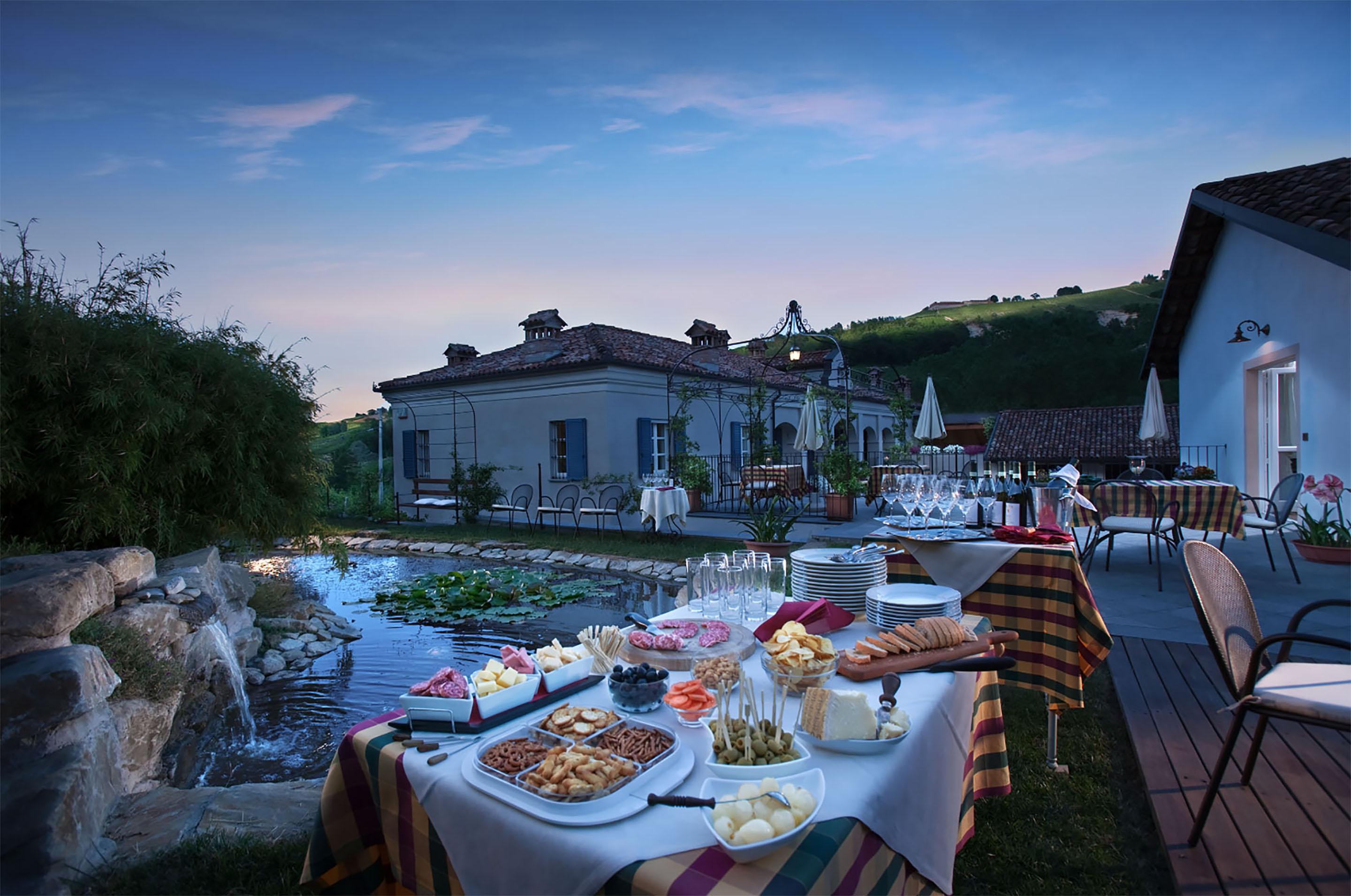 Marcarini Agriturismo Neviglie Ngoại thất bức ảnh